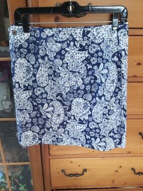 Brooks Brothers Navy and White Paisley Print Skirt